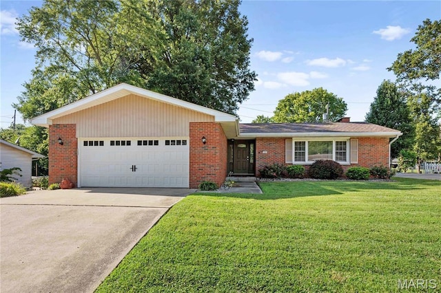 514 W Sherman St, Bethalto, IL 62010 - photo 1