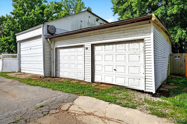 205 Schirmer St, Saint Louis, MO 63111 - photo 26