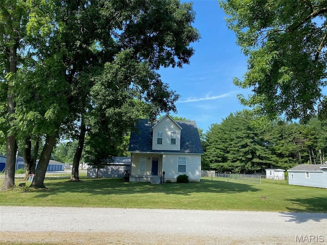 201 N Vine St, Nokomis, IL 62075 - view of front facade