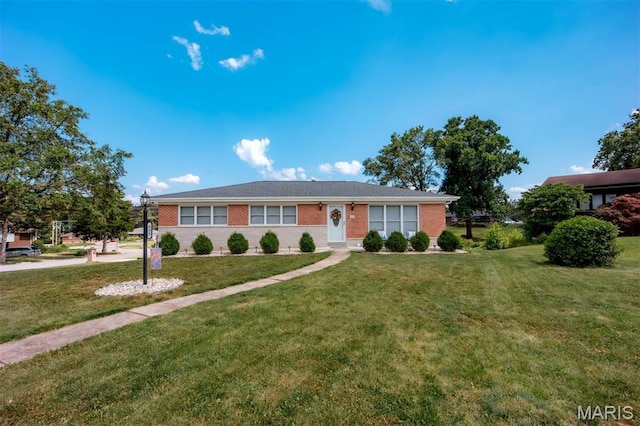 838 Hi Crest Dr, Saint Louis, MO 63125 - photo 1