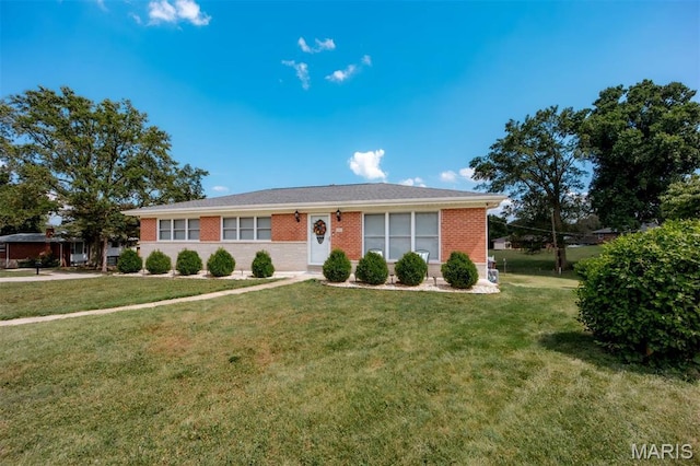 838 Hi Crest Dr, Saint Louis, MO 63125 - photo 2