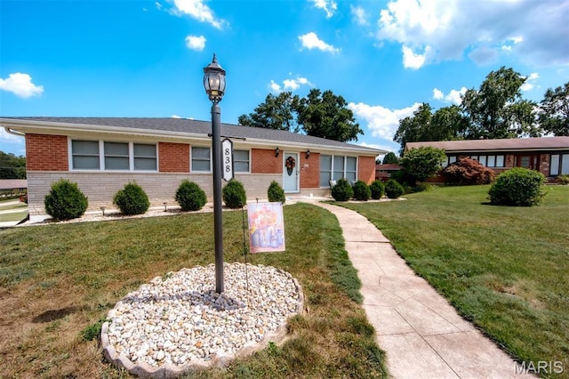838 Hi Crest Dr, Saint Louis, MO 63125 - photo 3