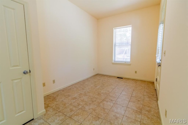 2409 Menard St, Saint Louis, MO 63104 - photo 9