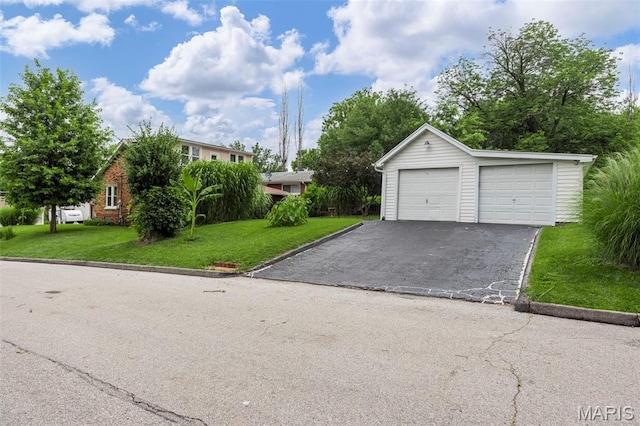 10122 Niblic Dr, Saint Louis, MO 63114 - view of detached garage