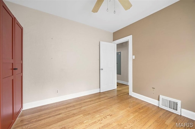 10122 Niblic Dr, Saint Louis, MO 63114 - unfurnished room featuring light wood-style floors and ceiling fan