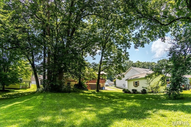 25 Whispering Oaks Dr, Washington, MO 63090 - view of grassy yard