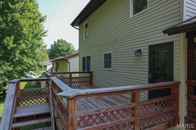 25 Whispering Oaks Dr, Washington, MO 63090 - view of wooden deck