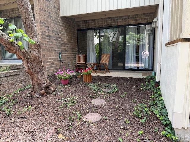 670 Coeur De Royale Dr Unit A, Creve Coeur, MO 63141 - property entrance with brick siding