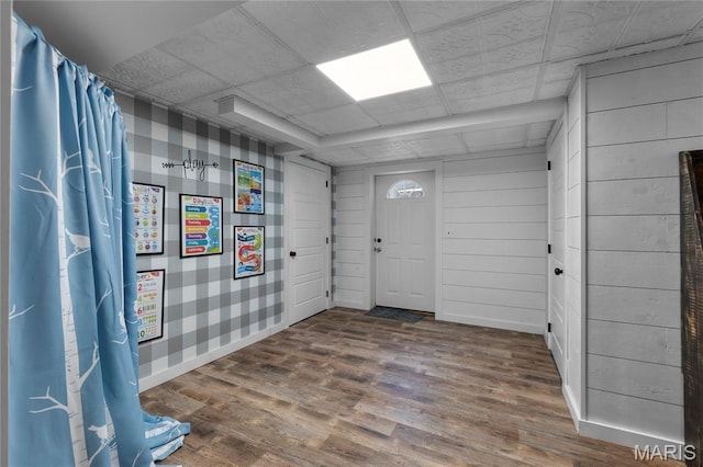 1658 County Road 435, Jackson, MO 63755 - foyer entrance featuring wood finished floors and baseboards