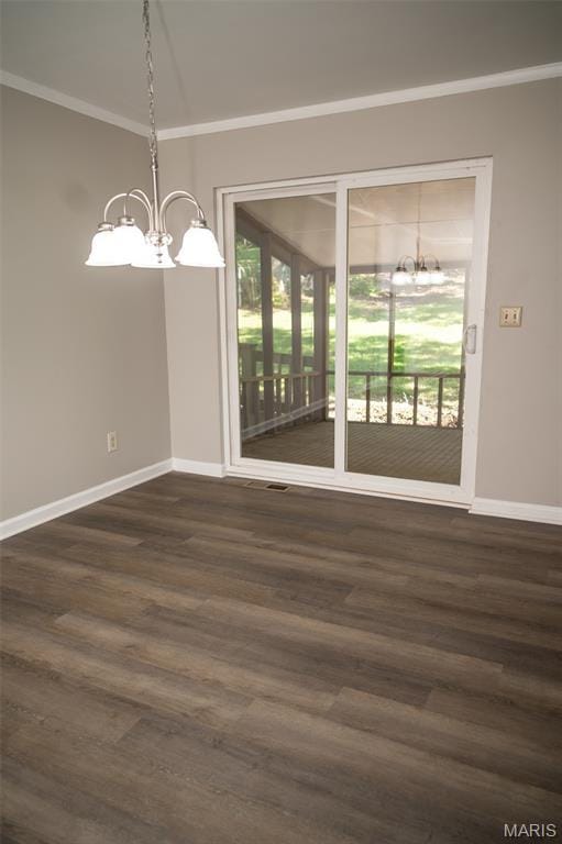 1688 Notre Dame Dr, Bonne Terre, MO 63628 - spare room featuring a chandelier, crown molding, and dark wood-style floors