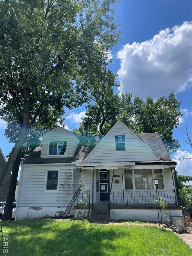 9812 Zykan Dr, Saint Louis, MO 63114 - photo 1