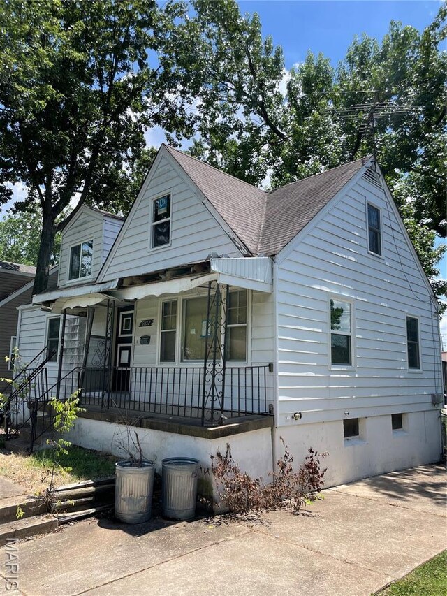 9812 Zykan Dr, Saint Louis, MO 63114 - photo 2