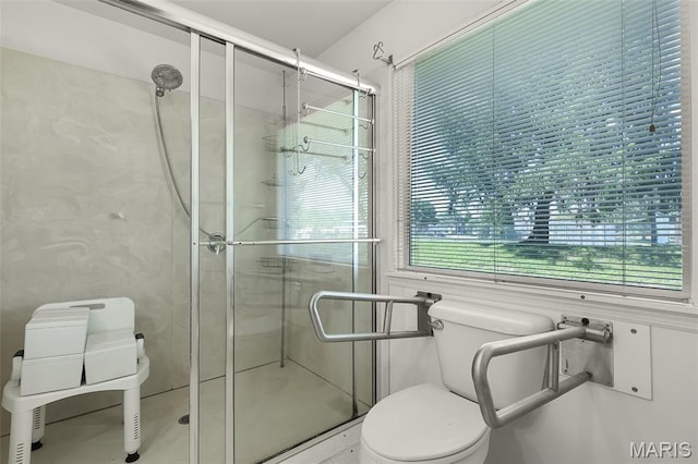 3816 Keeneland Ct, Florissant, MO 63034 - bathroom featuring a shower stall