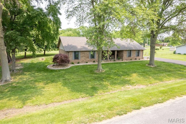 616 E Brentmoor Dr, Troy, IL 62294 - ranch-style home with brick siding, a shingled roof, and a front lawn