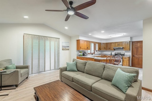 616 E Brentmoor Dr, Troy, IL 62294 - living area with light wood-style flooring, a ceiling fan, recessed lighting, and vaulted ceiling