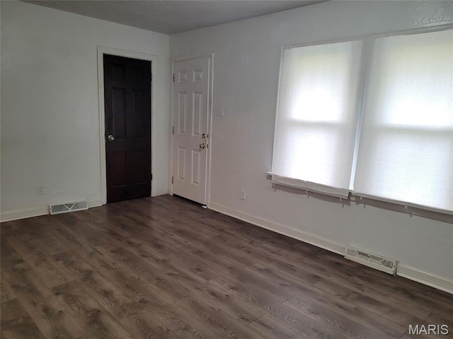 2021 Coleridge Dr, Saint Louis, MO 63136 - photo 2