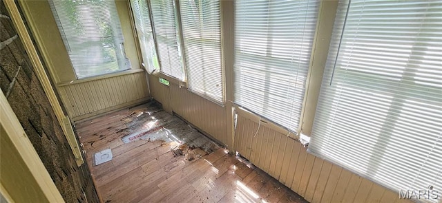 601 Chanslor, Ferguson, MO 63135 - view of unfurnished sunroom
