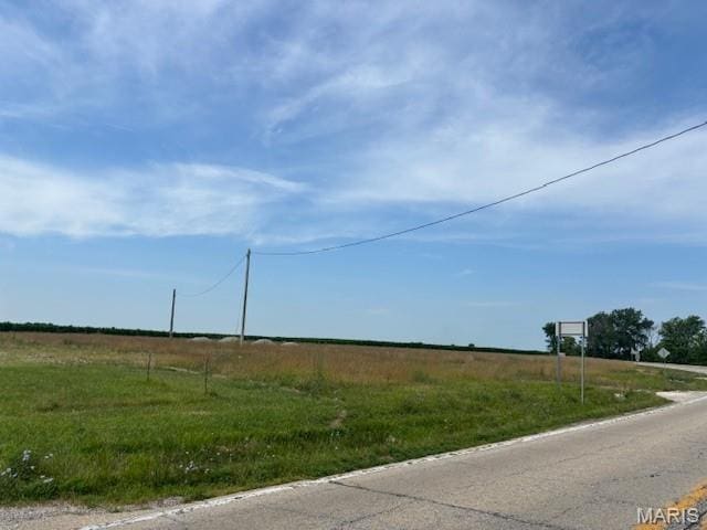 331 W Oak St, Witt, IL 62094