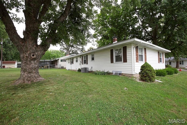 929 W Jay St, Vandalia, IL 62471 - photo 3