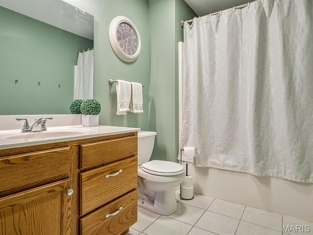 22 Foxmoor Dr, Maryville, IL 62062 - bathroom featuring tile patterned floors, vanity, and shower / bath combo with shower curtain