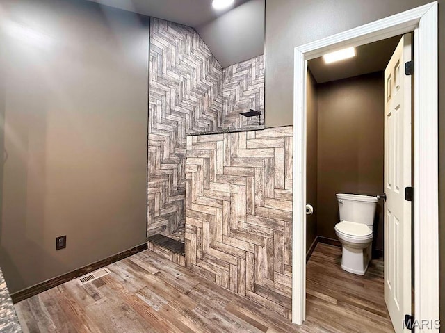 10185 Springer Dr, Bonne Terre, MO 63628 - bathroom featuring wood finished floors