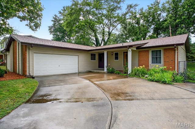 809 Longview Dr, Saint Charles, MO 63301 - photo 1
