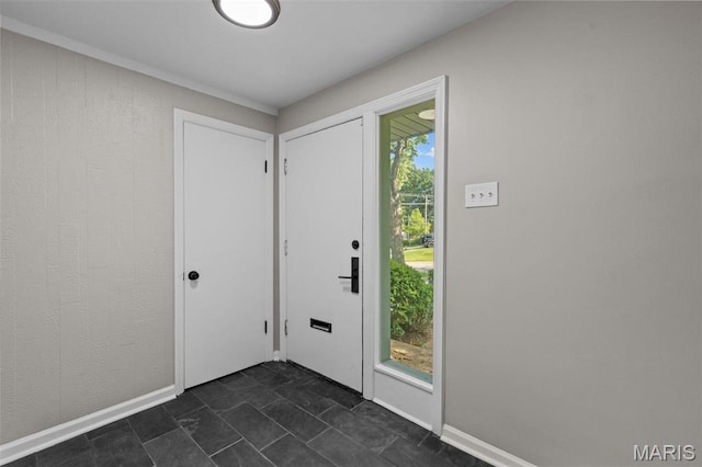 7315 Ahern Ave, University City, MO 63130 - entrance foyer featuring baseboards
