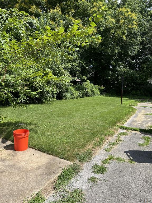 7127 Theodore Ave, Jennings, MO 63136