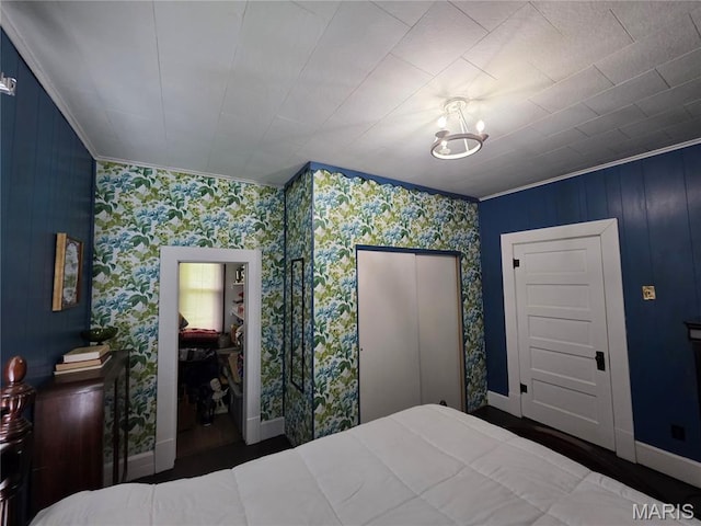 1414 Newton Ave, Johnston City, IL 62951 - bedroom with wood finished floors, crown molding, and wallpapered walls