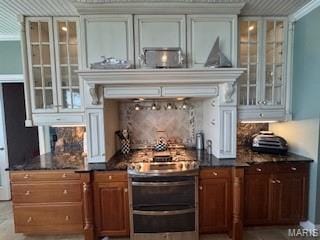 807B Wind Rivers Dr, Grafton, IL 62037 - bar featuring range with two ovens and tasteful backsplash