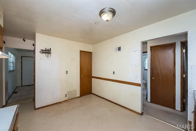 Listing photo 14 - caption unavailable
