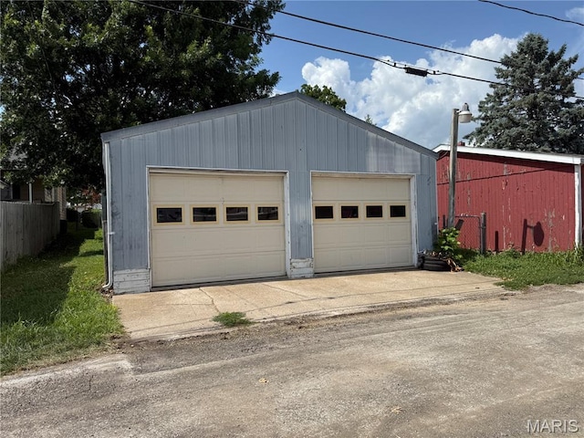3313 Saint Charles St, Hannibal, MO 63401 - view of detached garage