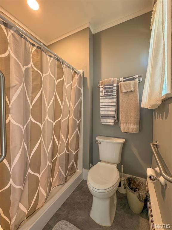 131 W James Blvd, St James, MO 65559 - full bathroom with ornamental molding, a shower with curtain, and recessed lighting