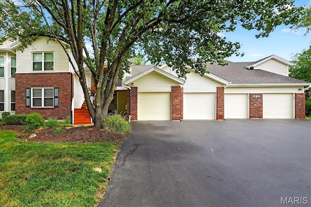 740 Woodside Trails Dr Unit 103, Ballwin, MO 63021 - photo 1