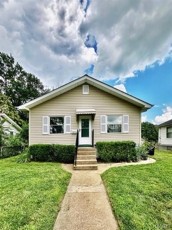 1604 Quendo Ave, Saint Louis, MO 63130 - view of bungalow