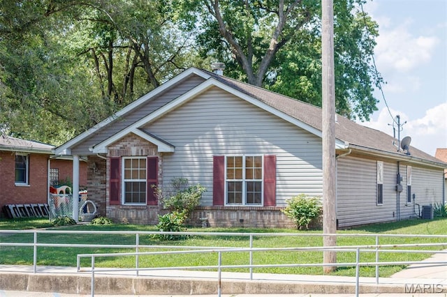 307 N Douglas St, Saint Jacob, IL 62281 - photo 4