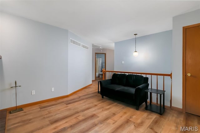 936 Amaral Cir, Bellefontaine Nghbrs, MO 63137 - photo 6