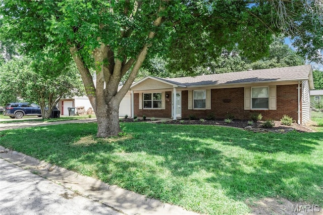 220 Las Olas Dr, Belleville, IL 62221 - photo 2