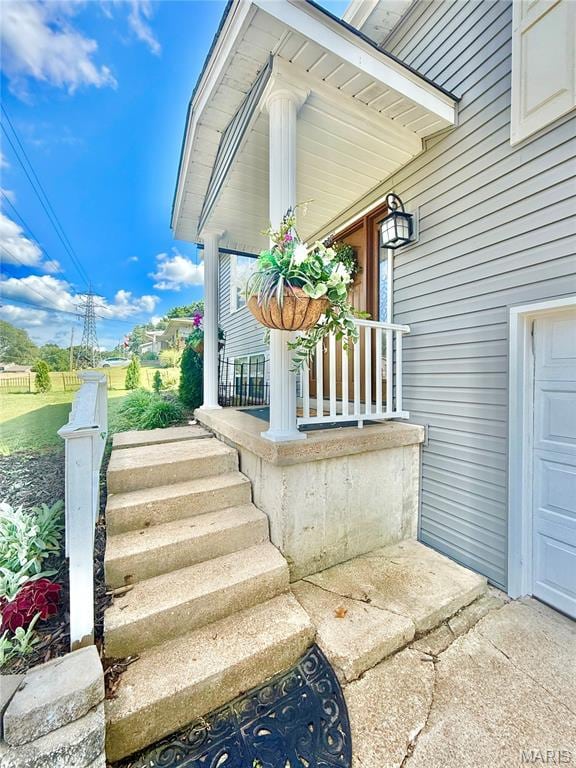 2284 Sunnyridge Dr, Arnold, MO 63010 - view of exterior entry with covered porch