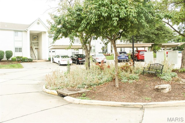 761 Sugar Glen Dr Unit 5, Saint Peters, MO 63376 - view of front of home with driveway