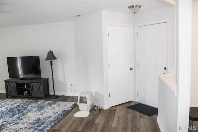 761 Sugar Glen Dr Unit 5, Saint Peters, MO 63376 - living area featuring wood finished floors and baseboards