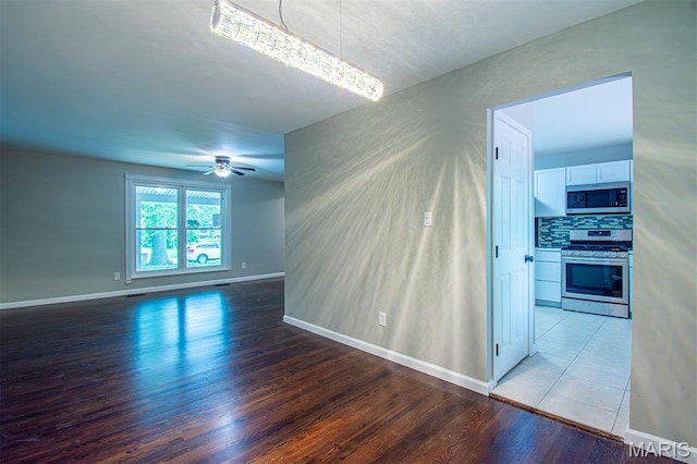 2294 Westglen Park Dr, Maryland Heights, MO 63043 - photo 13