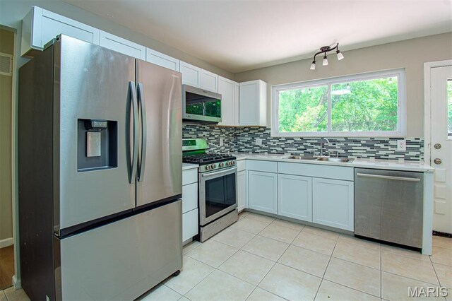 2294 Westglen Park Dr, Maryland Heights, MO 63043 - photo 19