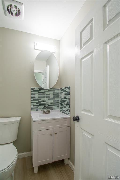 2294 Westglen Park Dr, Maryland Heights, MO 63043 - photo 50