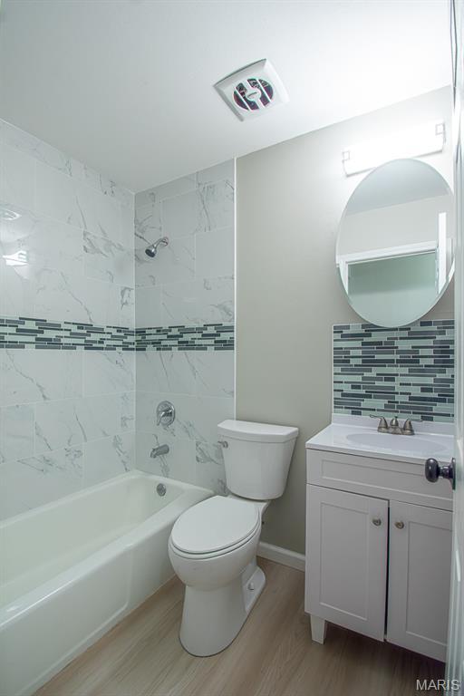 2294 Westglen Park Dr, Maryland Heights, MO 63043 - photo 52