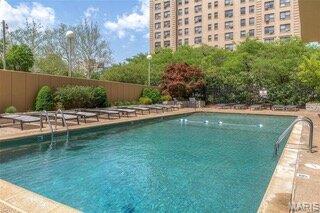 4466 W Pine Blvd Unit 4G, Saint Louis, MO 63108 - photo 3