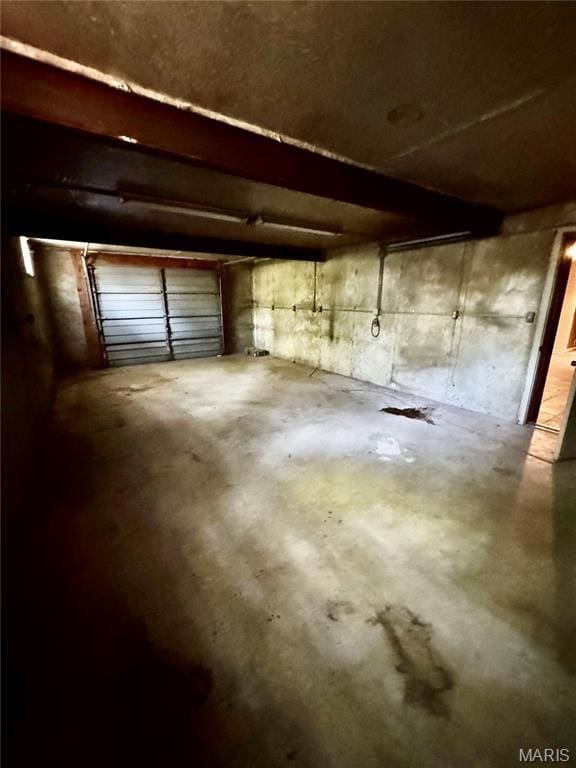 5250 Wren Ln, Osage Beach, MO 65065 - view of garage
