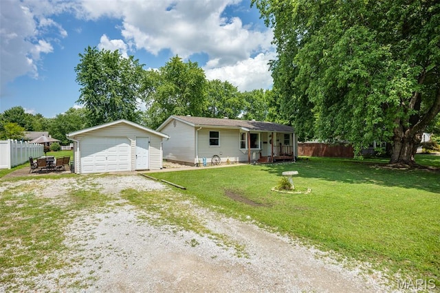 305 W 8th St, Staunton, IL 62088 - photo 2