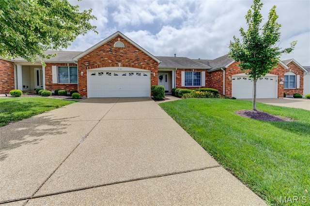 2134 Farnsworth Dr, Ofallon, MO 63368 - photo 1