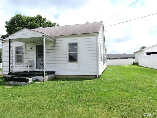 1111 Bertman St, Jerseyville, IL 62052 - photo 2
